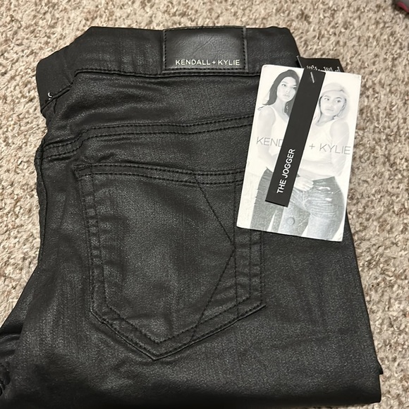 Kendall & Kylie & Sono blk pants. 1 coated denim, 1 faux leather legging. - Picture 3 of 6